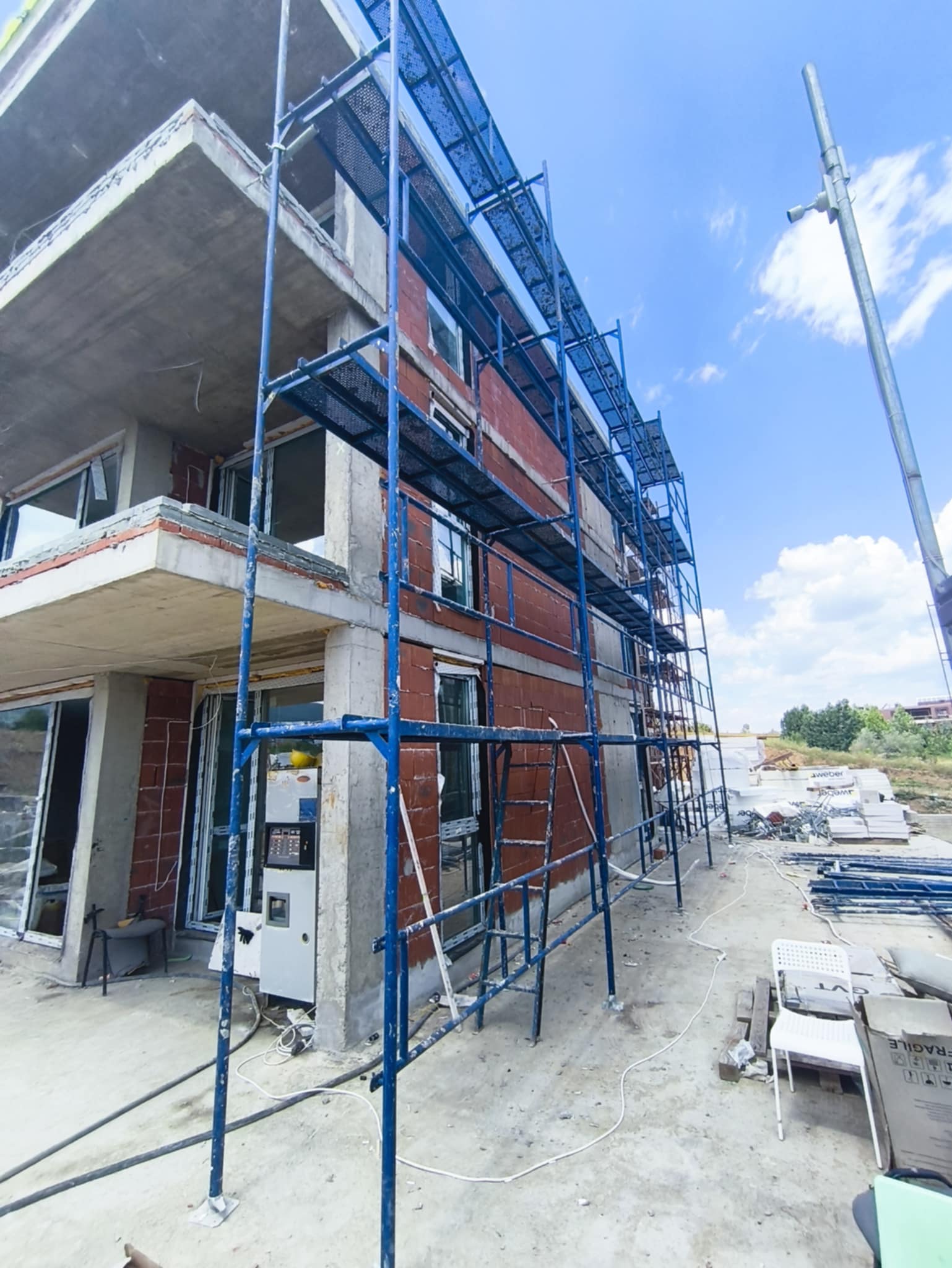 Груб строеж